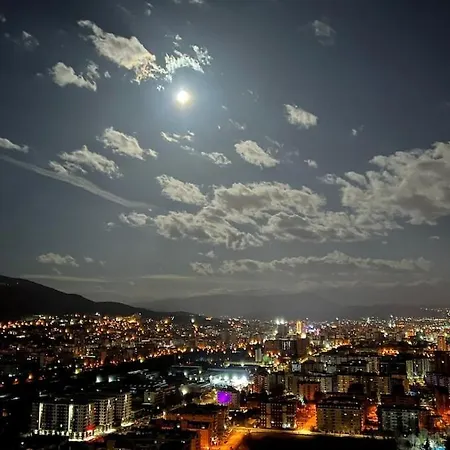 38th Floor - Skyview Oasis - B Apartment *