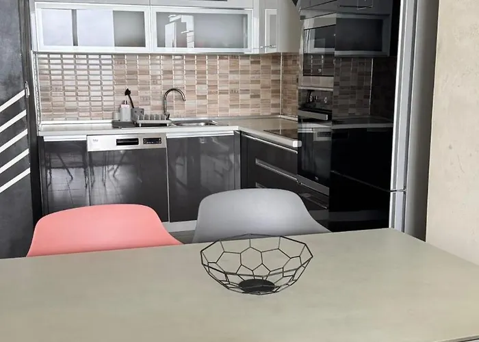 38th Floor - Skyview Oasis - B