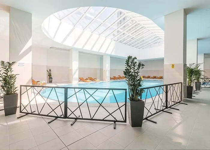 38th Floor - Skyview Oasis - B Apartman *